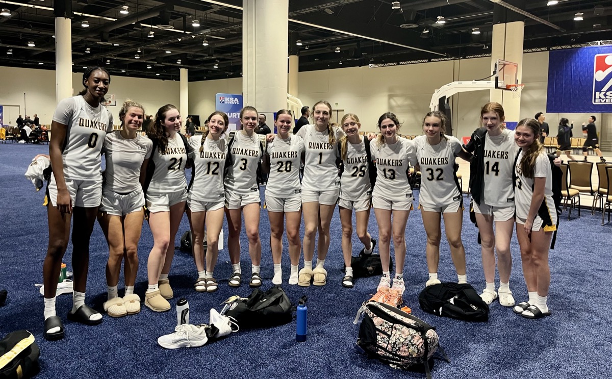 QV team posing together after a tournament game